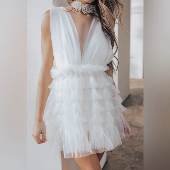 UNTAMED PETALS BY AMANDA JUDGE White Layered Mini Dress NWTs Small - Picture 1 of 6